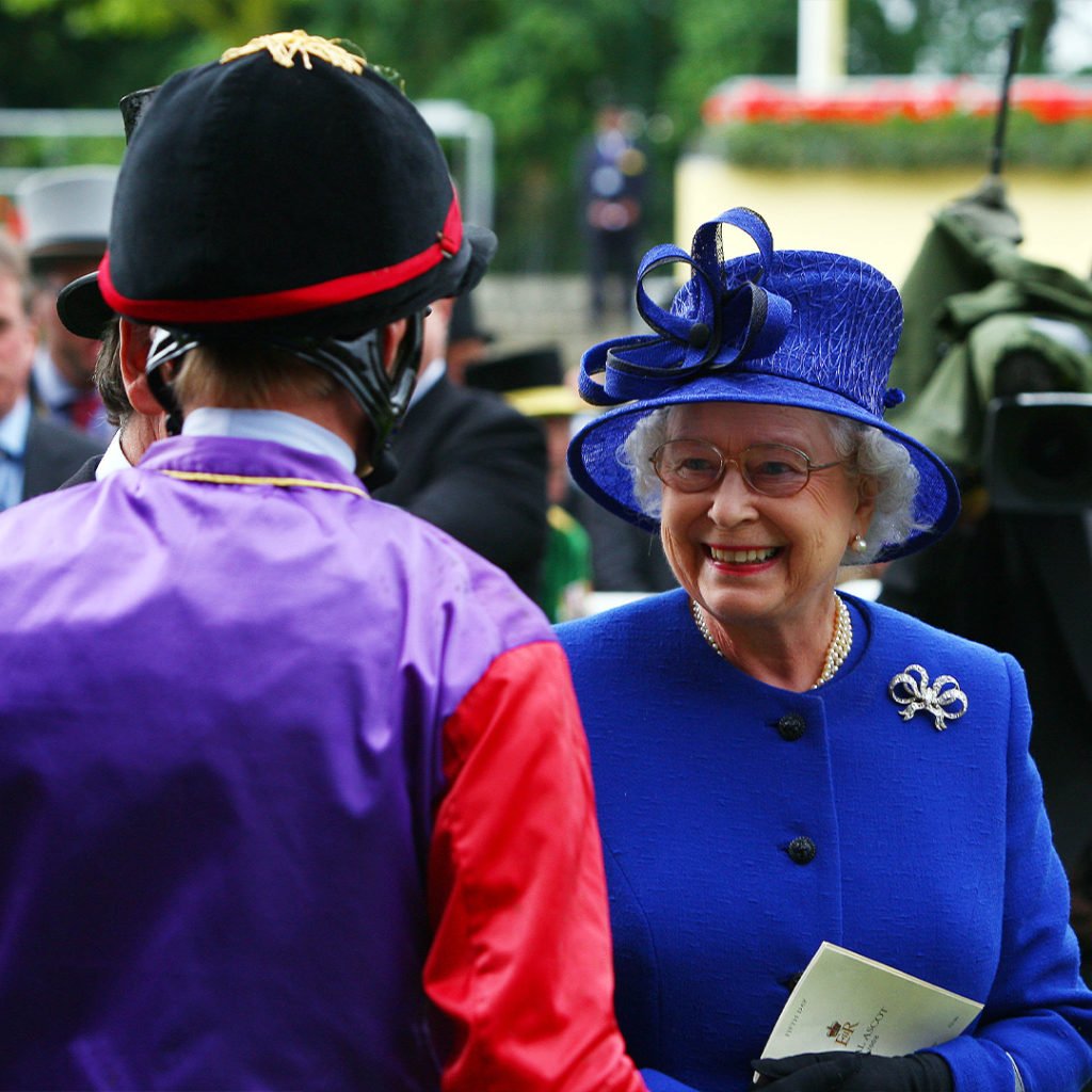 Richard Hughes talking to The Queen after their victory with Free Agent