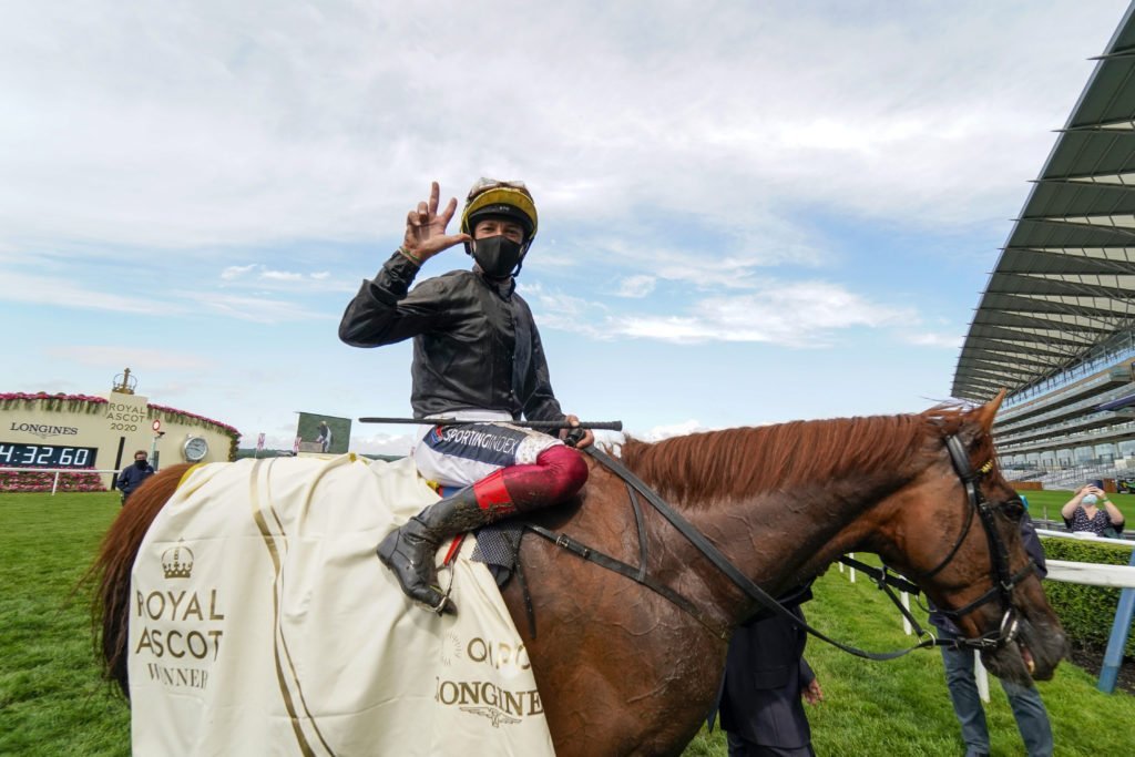 Frankie Dettori winning his third Ascot Gold Cup with Stradivarius