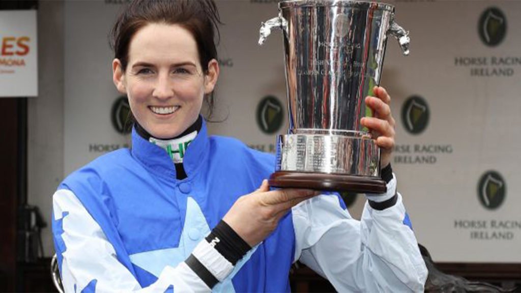 Rachael Blackmore Irish Conditional Jockeys' Champion 2016/2017 (2)