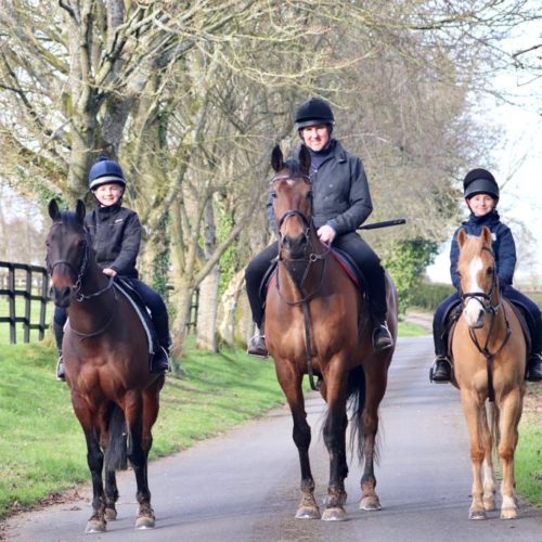 Bobs Worth with two ponies being ridden