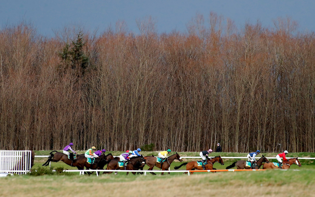 Great Value Racing At The Go North Weekend - Great British Racing
